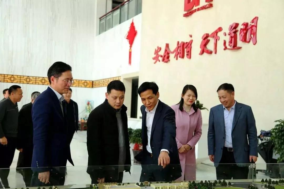 d4fbd8e05ef85ec6b2272045f77cffce